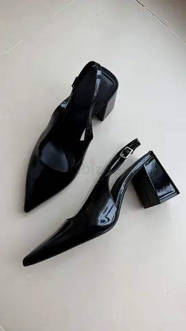 BERSHKA black heels (size 38)