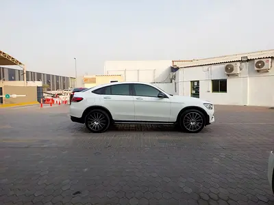 صورة 2 لـ 2023 Mercedes-BENZ GLC