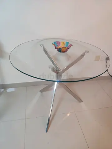 Glass round dining table