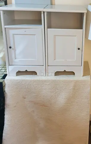 Pair of small white night table 2 pic from Home centre