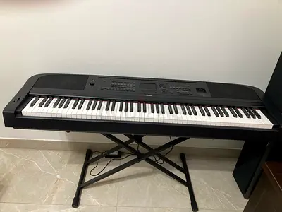 Yamaha DGX 670 - 88 keys Digital Piano with Gator Keyboard Stand