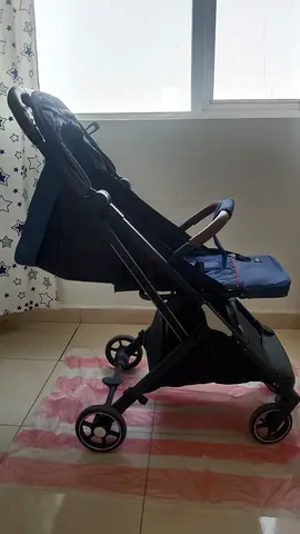 Lightweight compact stroller in good condition