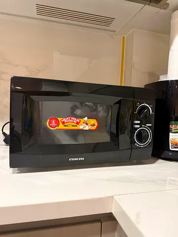 Nikai microwave oven