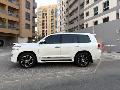 2018 Toyota LAND CRUISER — фото 5