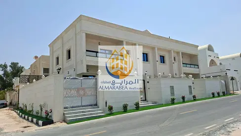 🏡 للبيع مجمع فلتين على أرض واحدة – الفشت، الشارقة