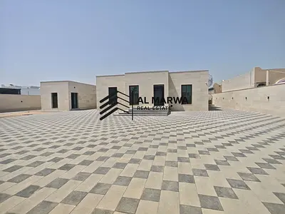 Spacious 5-BedRoom separate Majlis Big space Ready to Move Villa