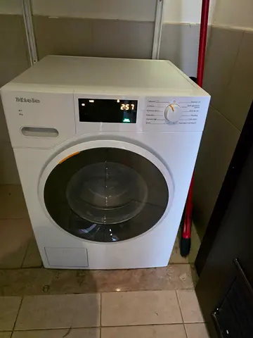 Miele W1 Washing machine Very Good condition 8kg Capicaty