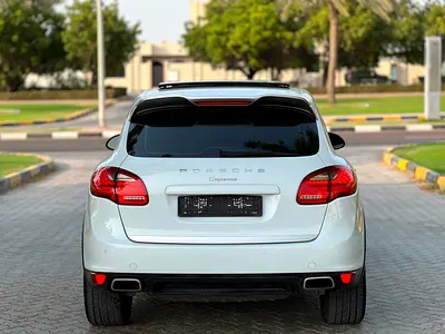 2014 Porsche CAYENNE — миниатюра 5