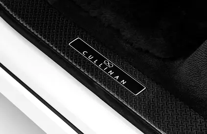 2025 ROLLS-ROYCE CULLINAN — миниатюра 15