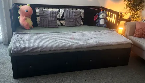 IKEA Hemnes Daybed with Storage Drawers