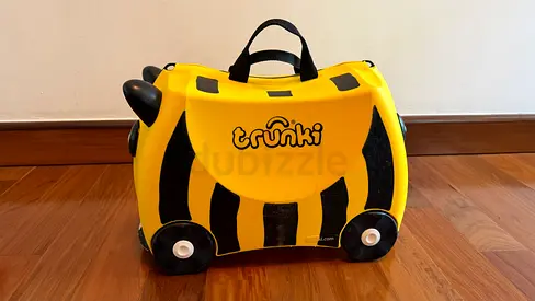 Trunki ride-on kids suitcase / booster - yellow tiger design, good condition