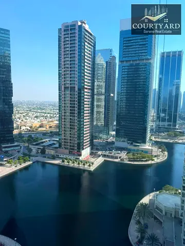 Spacious Studio | Near Metro | Lake View