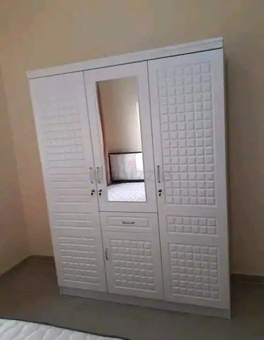 White 3-Door Wardrobe with Mirror