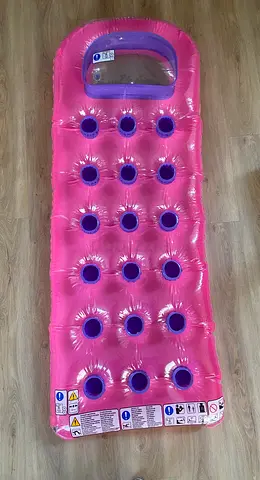 Swimming pool float