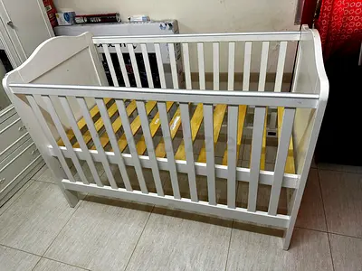 White wooden baby crib / cradle with mattress - used, good condition