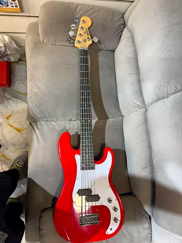 Red 4-String Electric Bass Guitar - Good Condition