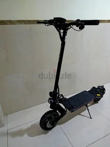 Electric Scooter - KUGOO G2 Pro 2024 Electric Scooter – 6 Months Old – Excellent Battery