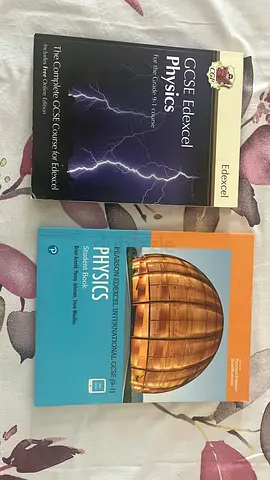 IGCSE Edexcel Physics textbook + GCSE Edexcel Physics CGP Guide