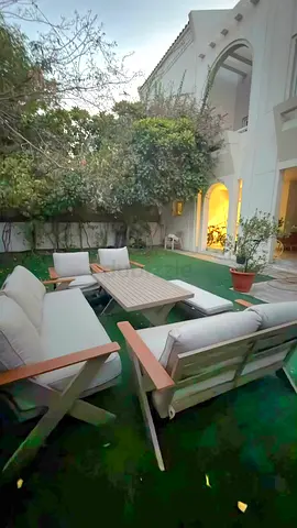 7-Piece Outdoor Patio Seating Set, Excellent Condition
