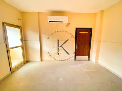 1 BHK available in muwaliah full of family building for contact Babar