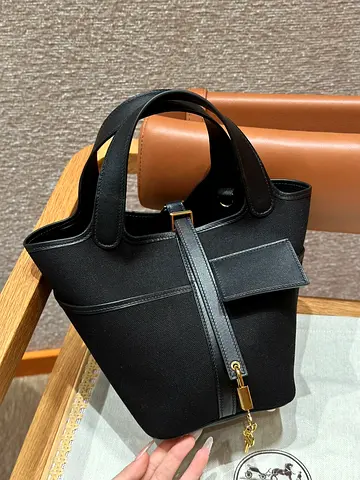 HERMES Women's Picotin Lock Bag 18 cm/Noir Canvas/Swift