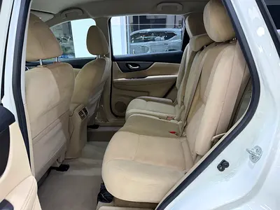 2015 Nissan X-TRAIL 照片 6