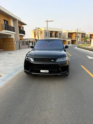 Land Rover Range Rover Sport HSE 2019 - American Specs - Excellent Condition