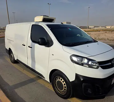 Opel Vivaro Essentia 2022 | GCC Specs | Reliable Commercial Van