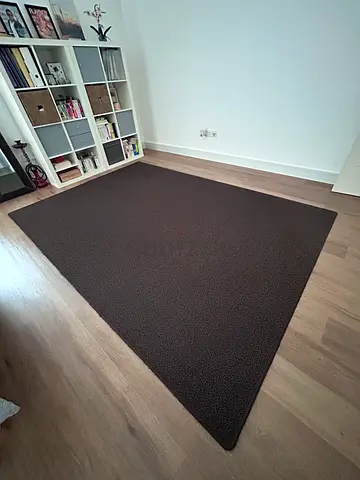 High quality brown carpet 2m x 2.90m