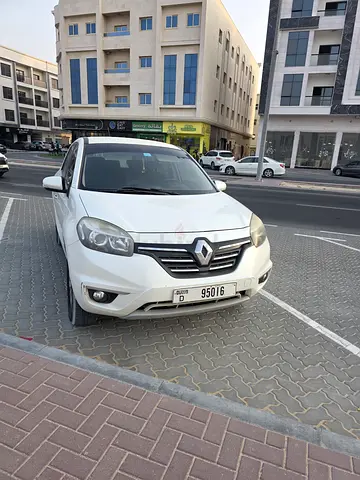 Renault Koleos SE 4X4 2015 | GCC Specs | Well Maintained