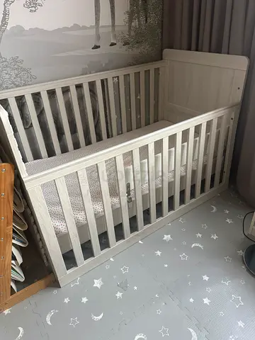 Mamas & Papas wooden baby crib - 144x74