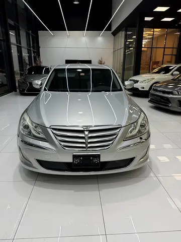 Hyundai Genesis Premium 2014 | GCC Specs | Pristine Condition