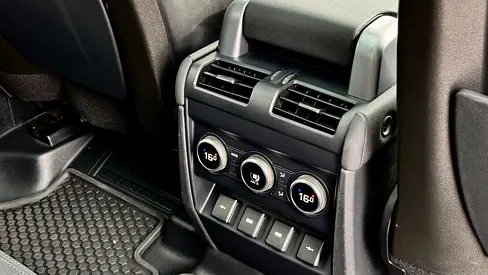 2020 LAND Rover DEFENDER thumbnail 13