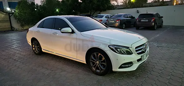 Mercedes-Benz C-Class C200 Avantgarde 2015 | GCC Specs | Amazing Condition