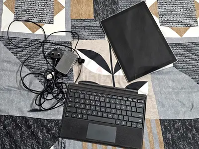 Surface pro 7 with Keyboard - NON touch