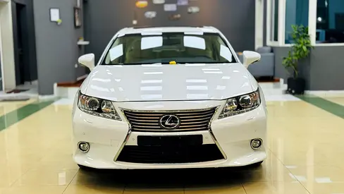 Lexus ES 250 2015 GCC Specs | Well Maintained | Reliable Luxury