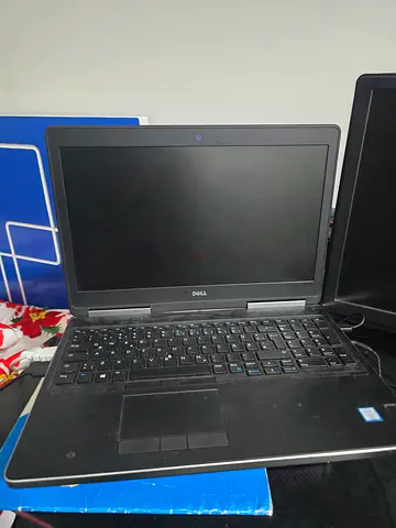 Dell Precision 7520 Laptop