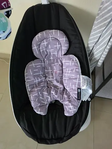4moms MamaRoo Infant rocker / swing / Baby Seat - Good Condition