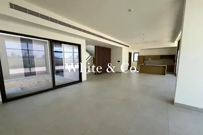 Private Pool | 13 Months | Facing Park