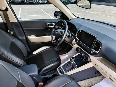 صورة 9 لـ 2024 Hyundai VENUE