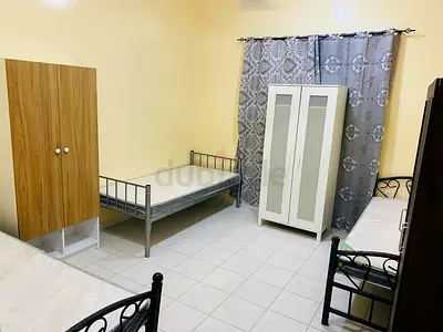 Bed space available for Gents