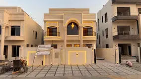 Classic villa for sale in Al-Haliyo 1 | Ground floor + first floor + ground floor | 6 master bedroom
