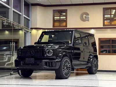 G 63 AMG / 3,600 Km / FULL OPTION / CARBON PACKAGE / 5 YEARS WARRANTY