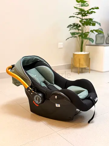 Kidilo Baby Car Seat & Carrier (Like New / Excellent Condition)