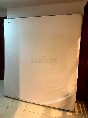 Queen size mattress - used, good condition