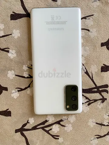 Samsung Galaxy S20 FE (White) - very good condition like new 128 GB