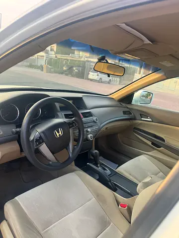 2011 Honda ACCORD 照片 8