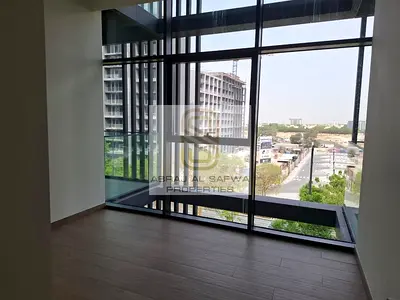 Brand New 2 BR , Luxury Finish , Ready to move in
