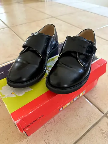 Pablosky leather shoes size 32