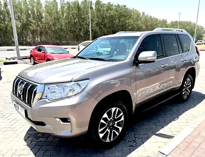 TOYOTA PRADO TXL 2023 GCC V6 Engine Patrol 7 seater Full option 4/4 and 4 wheel Drive